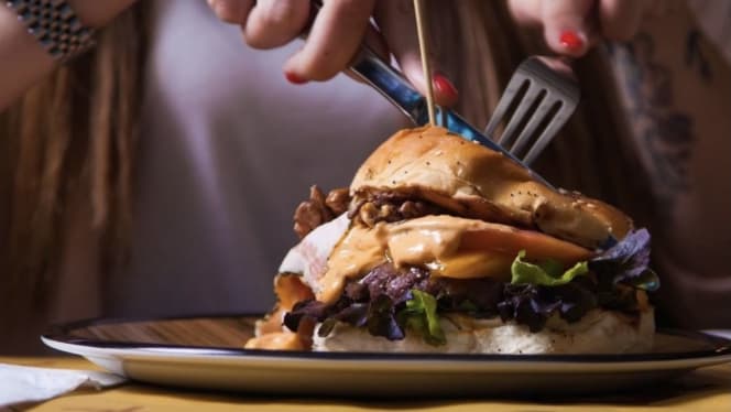 Viking Pub, Pizza e Brace