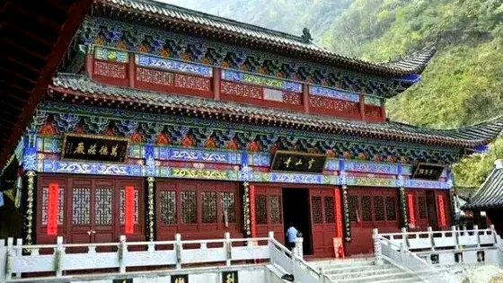 寶山寺