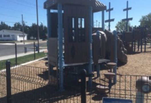 Albert I. Allen Memorial Park景点图片