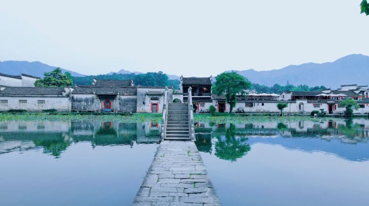 3D2N · Group Tours · One Trip, Two Highlights: Huangshan Scenic Area + Hongcun Village - Dual World Heritage & 5A Attractions
