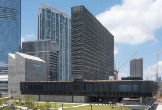 香港一日游【独立包车上门接+黄大仙祠+太平山顶+星光大道】【网红打卡景点+上门接送+出发时间自由安排+司兼车导+行程可随意更改，希望您有一次愉快的旅游体验！】