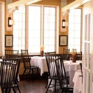 Seasons Restaurant & Tap Room餐厅图片