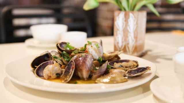 Top BBQ & Seafood Restaurant (Yum Cha)