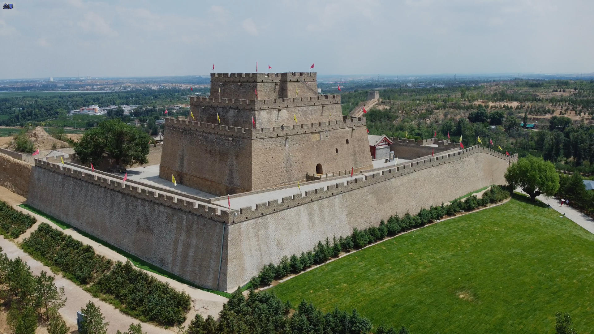 榆林麻黄梁地质公园+镇北台景区+红石峡一日游【榆林包车】