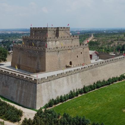 榆林麻黄梁地质公园+镇北台景区+红石峡一日游【榆林包车】