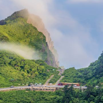湖北神农架+武当山风景区5日4晚自由行