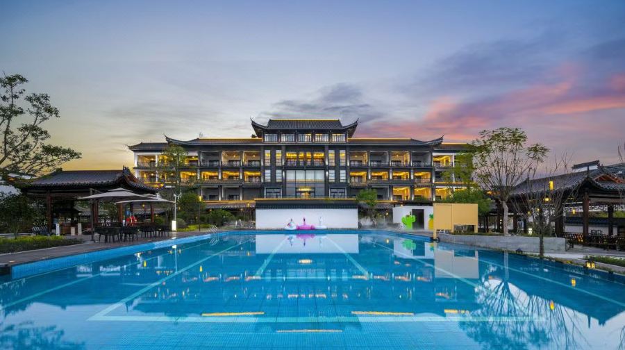 兴宁玖崇湖凤颐温泉