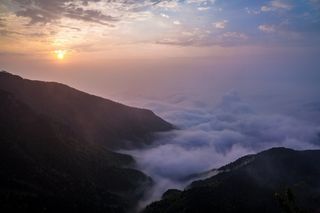 庐山行|乘风“诗仙、太白”,漫游诗韵三叠泉