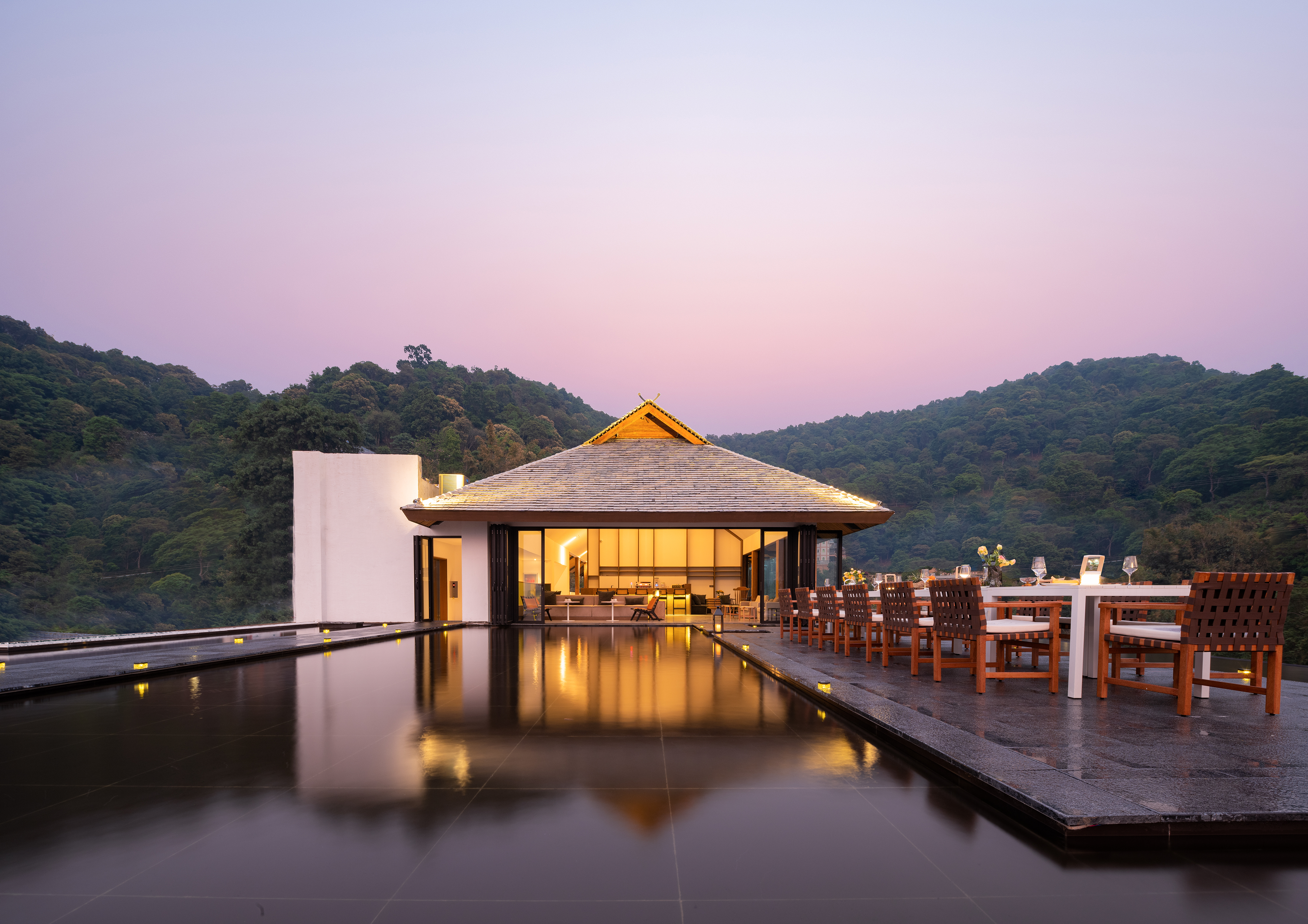 西双版纳匠庐·南糯山半山酒店·水景咖啡餐厅图片