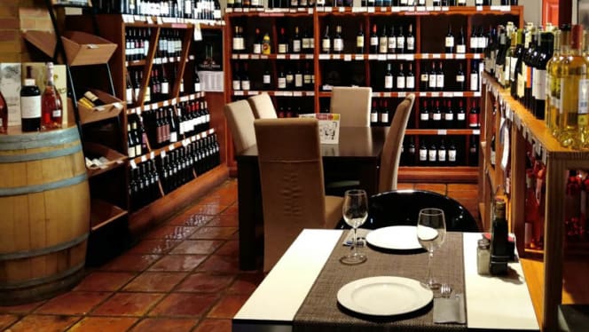 Bodega Del Puerto餐厅图片