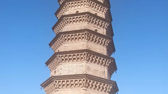 萬鳳塔