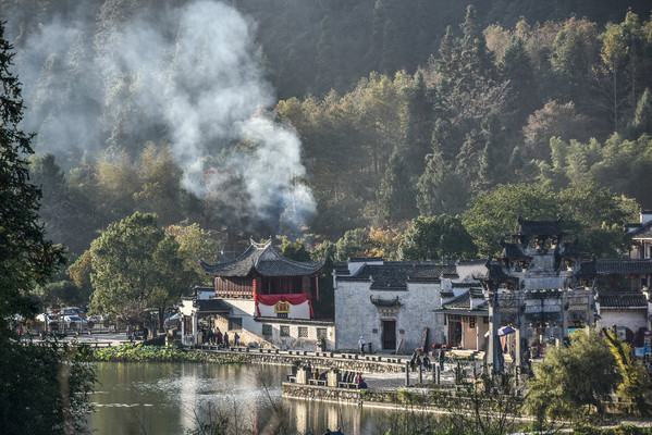 西递古村：一个充满烟火气息的乡村，却美的那么脱俗！