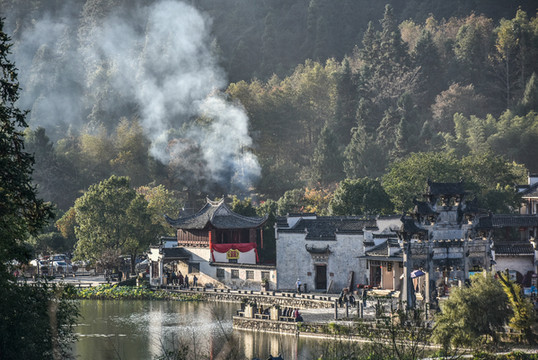 西递古村：一个充满烟火气息的乡村，却美的那么脱俗！