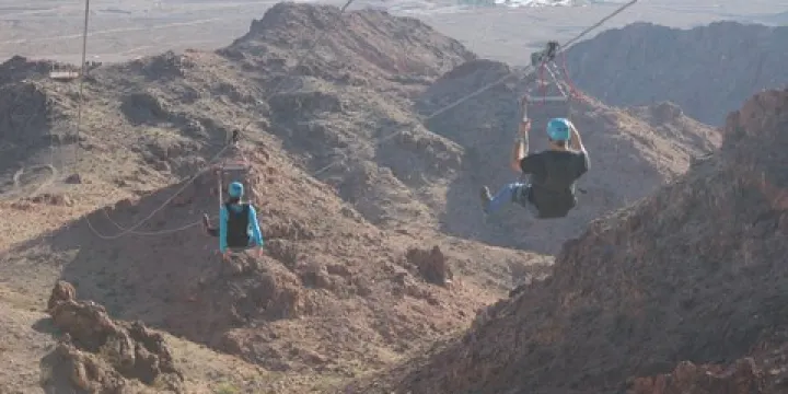 Bootleg峽谷高空滑索