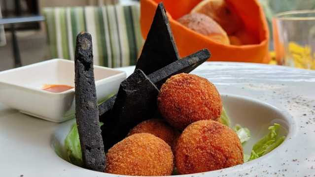 Tritalo Mediterranean Restaurant