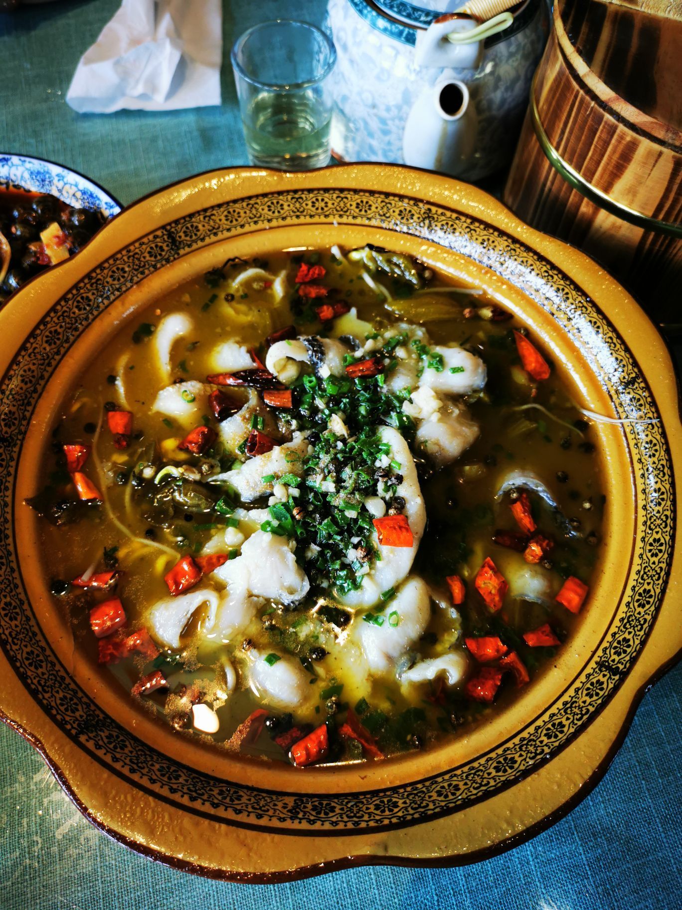 丽江风情斑鱼府(轻工市场店)