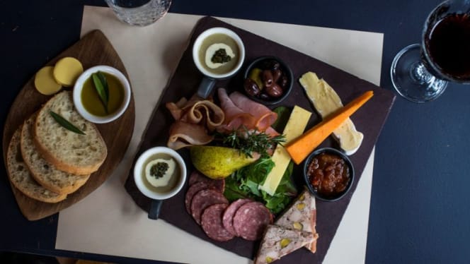 Clarendon Arms Hotel Reataurant