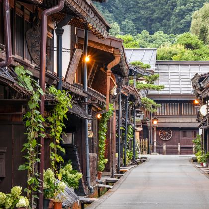 日本大阪+飞驒高山+白川乡7日6晚跟团游