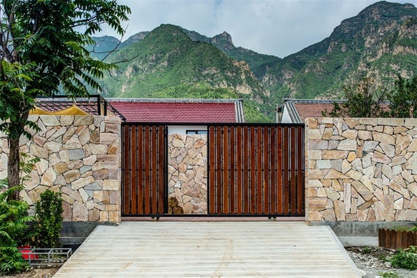特色石头私汤温泉池,北京延庆玉渡山时间屋民宿,看看到底有多美