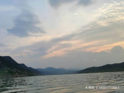 新安万山湖始祖山风景区