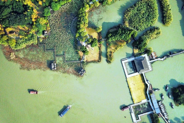 没来过沙家浜,等于没来过常熟。秋风起,蟹脚痒,品蟹正当时
