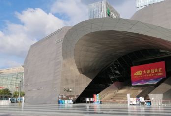 深圳仙湖植物园+大潮起珠江+博物馆一日活动徒步+红色团建+登山【[品质保证]跟团游/可包团任选，客服24小时在线，保姆级服务！】