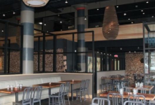 Samantha's Tap Room & Wood Grill美食图片