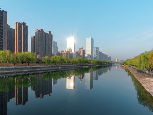 东风渠滨河公园(东风路)