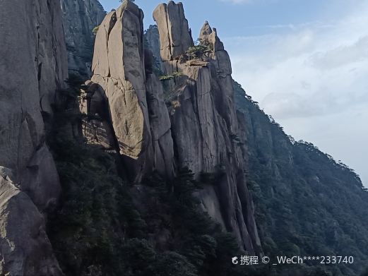 三龙出海