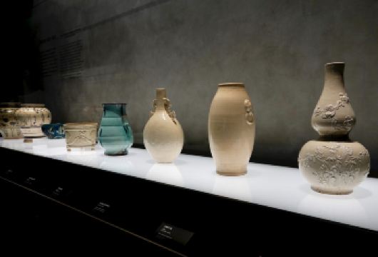 【金牌说】上海博物馆东馆讲解 大咖讲师  可包团 精品小团【[金牌导游讲师团]他们博古通今，幽默睿智，善于挖掘文物背后的故事，用有趣的方式带您领略明清风采；】