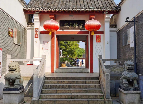南昌，不止有滕王阁，还有世界第二的超级喷泉和世界第三的摩天轮
