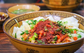 烤肉桶饭