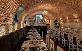 Suite 22 Restaurant & Gin-Club