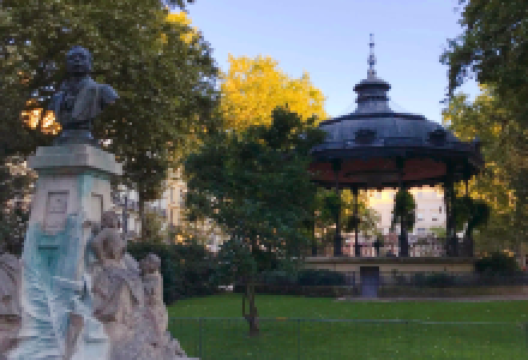 让·饶勒斯广场景点图片