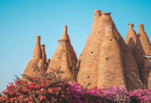 弥勒东风韵景区+弥勒大佛+可邑小镇纯玩包车一日游【昆明往返】【专车接送，时间自由】