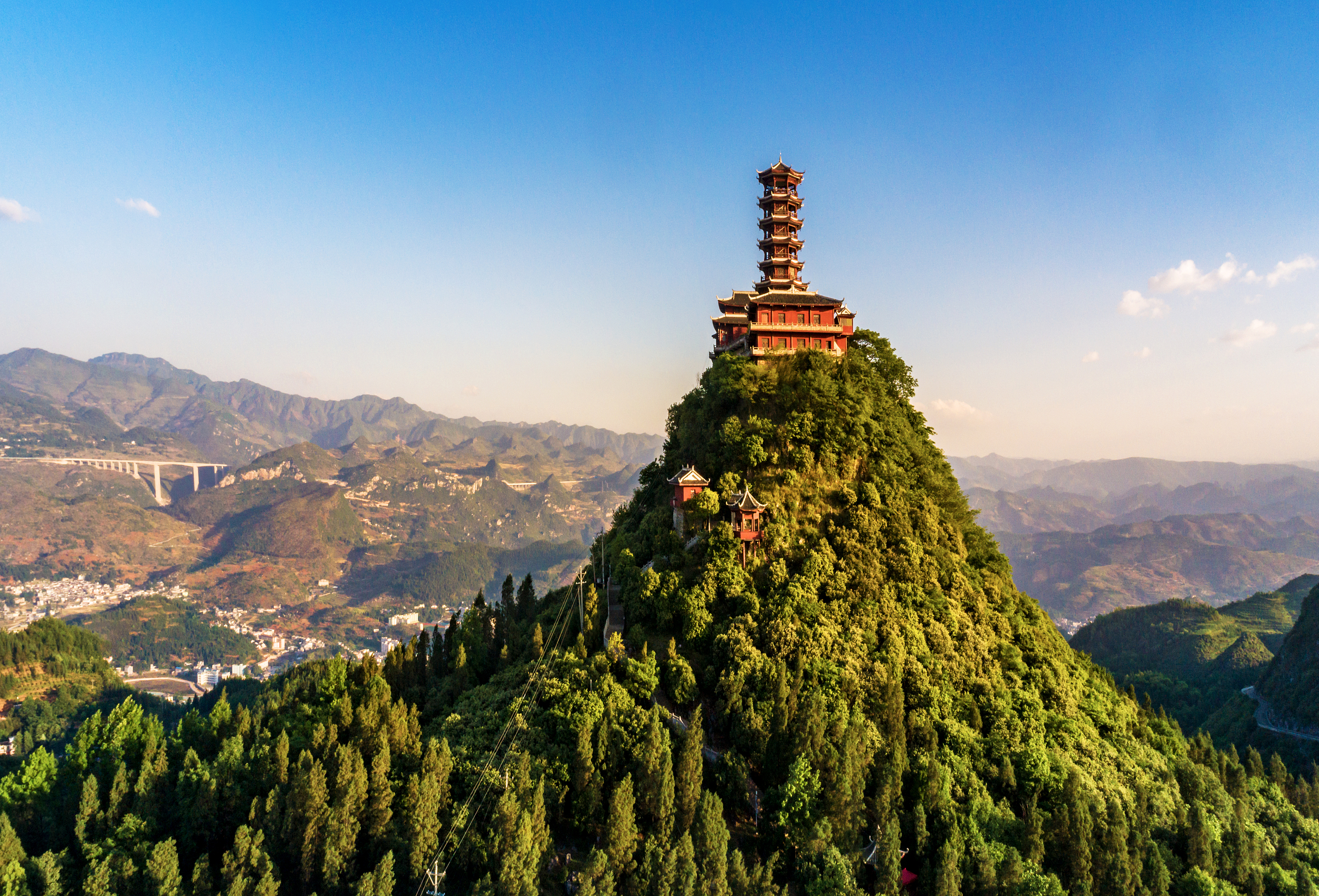 1-Day Panzhou Tour: Danxia Mountain's wonders, Dadong Bamboo Ocean's tranquility