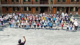 攀岩、皮划艇、卡丁车！这些小孩子太棒了