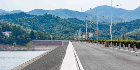 盧湖竹海旅遊風景區