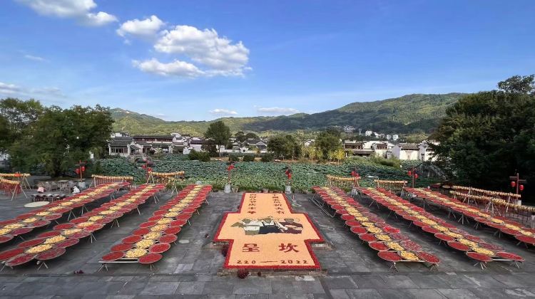 5-Day 5-day 4-night · Private Tour · Huangshan Scenic Area + Hongcun Village + Xidi + Huizhou Ancient Town