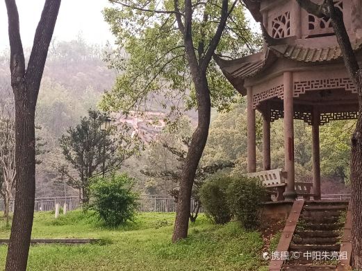 石峰公园(建设北路)