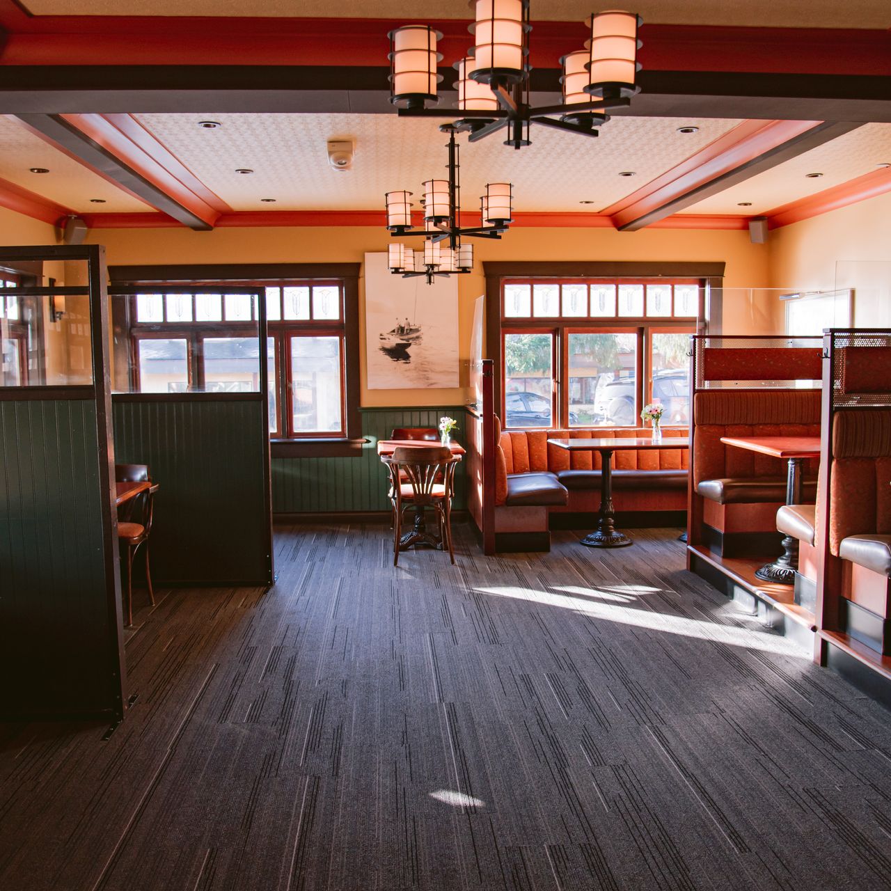 Salt Spring Inn Restaurant餐厅图片