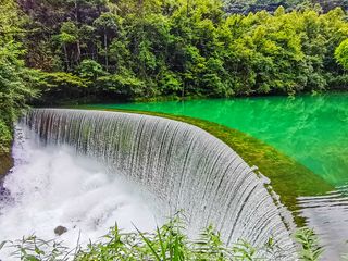 世界自然遗产，地球同纬度上最后一块绿宝石，它的名字叫小七孔