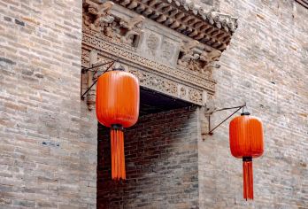 【乔家大院】1.5H精讲·8人小团·可选私家团·提前一天建群【[金牌说讲师团]他们博古通今，幽默睿智，善于挖掘文物背后的故事，用有趣的方式还原历史真相！】