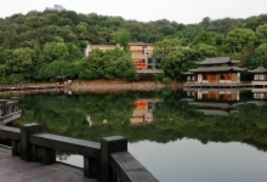 东明湖公园景点图片