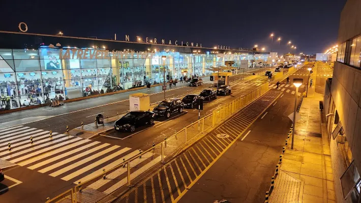 Location de voitures à Aéroport international Jorge-Chávez