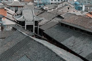 何建文：罗城老街上的孩子们