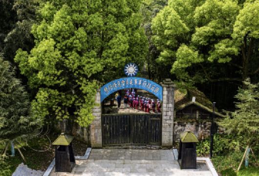 2人起私家团遵义息烽集中营旧址乌江寨一日活动遵义贵阳上门接送【所选城市市区免费上门接送，方便快捷，省时省力（时间可微调）】