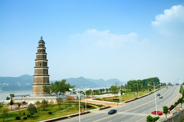 宜昌市中心住哪里的酒店最方便？吃喝玩乐一应俱全
