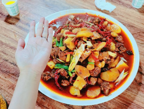 马云疆味大盘鸡手抓肉拉条子