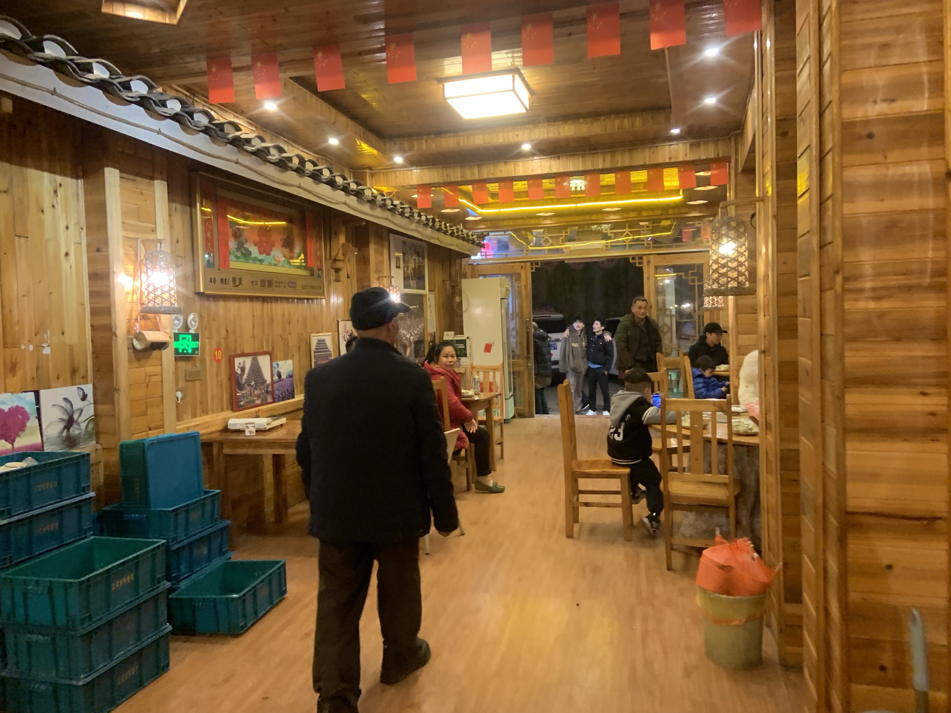 客雨侗菜馆餐厅图片